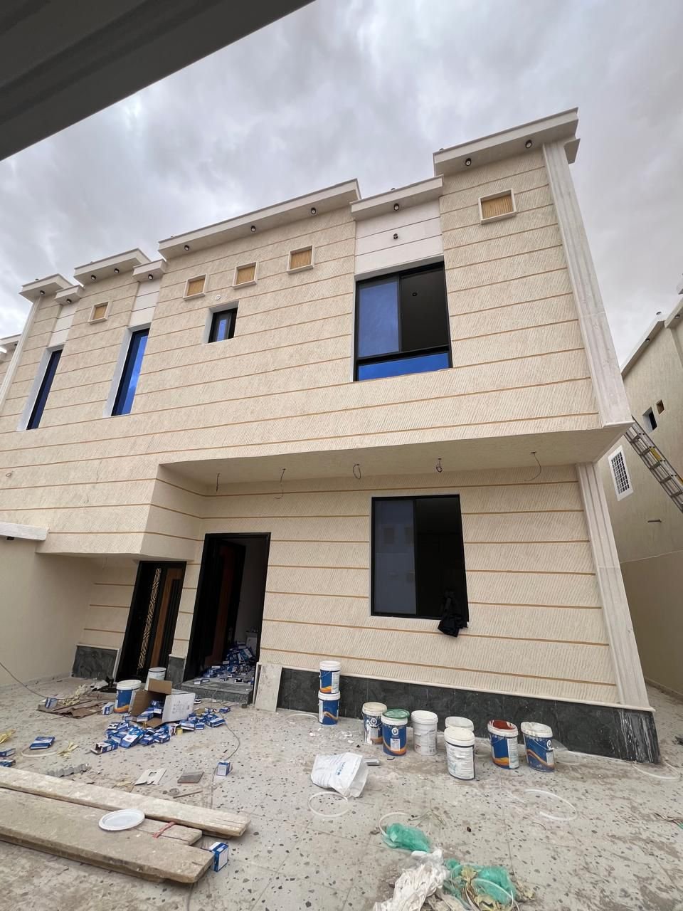 أعمال خارجية وتنسيق للفلل بالرياض